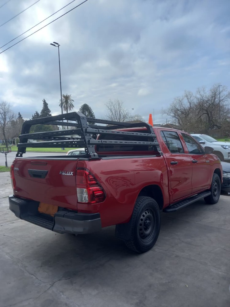 Toyota HILUX PICK - UP C/c 2,4 Diesel 4X2 Dx 6MT Har 2025 — foto 2